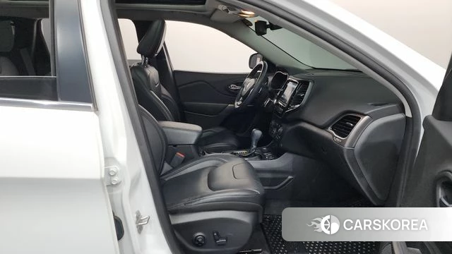 Jeep Cherokee (KL) 2021 Белый из Кореи, фото 2