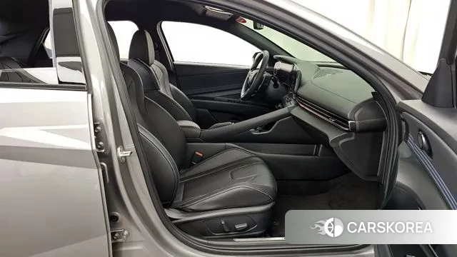 Hyundai Avante (CN7) 2021 Серебряный из Кореи, фото 2