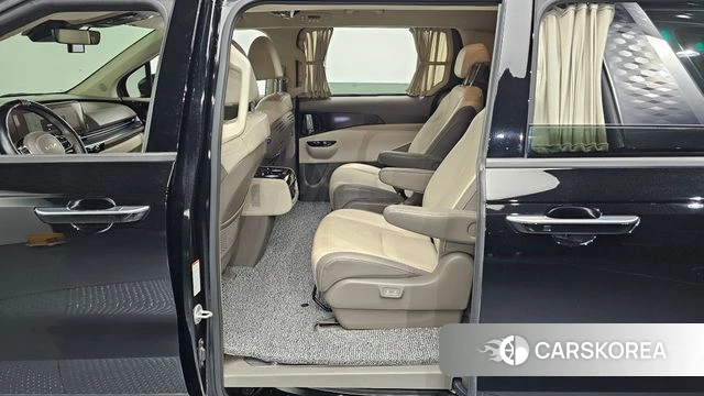 Kia Carnival 4th generation 2023 Черный из Кореи, фото 2