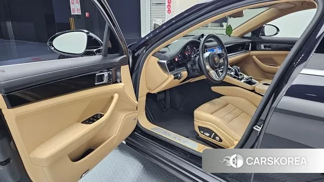 Porsche Panamera (971) 2020 Черный из Кореи, фото 2