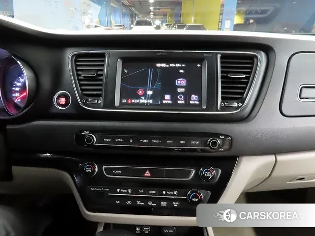 Kia The New Carnival 2018 Серый из Кореи, фото 2