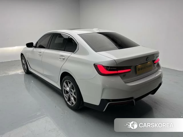 BMW i3 2023 Белый из Китая, фото 2