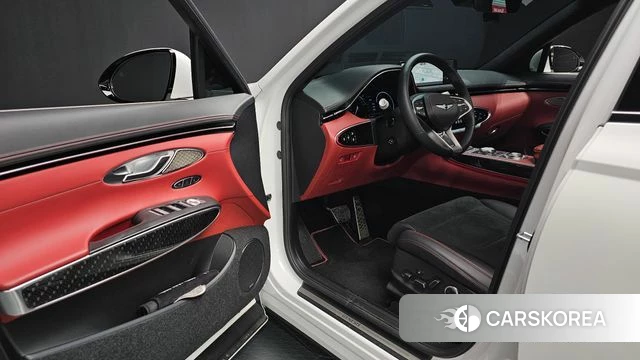 Genesis GV70 2023 Белый из Кореи, фото 2