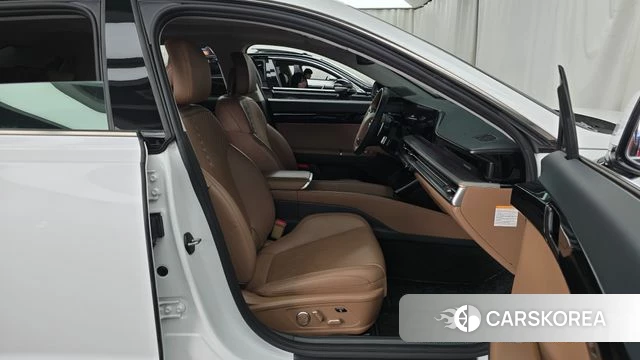 Hyundai Grandeur Hybrid (GN7) 2023 Белый из Кореи, фото 2