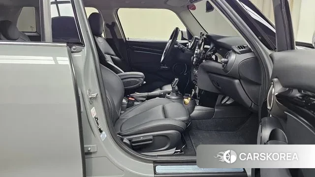 Mini Cooper 2022 Серый из Кореи, фото 2