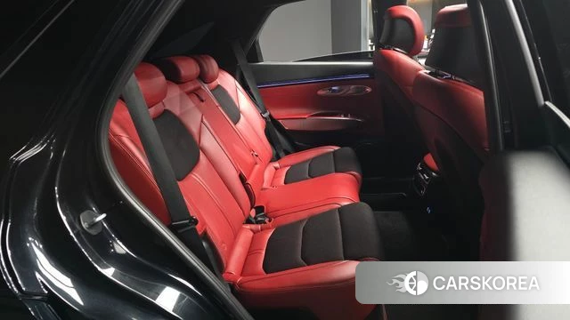 Genesis GV70 2024 Черный из Кореи, фото 2