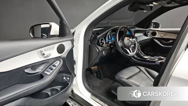 Mercedes-Benz GLC-Class X253 2021 Белый из Кореи, фото 2