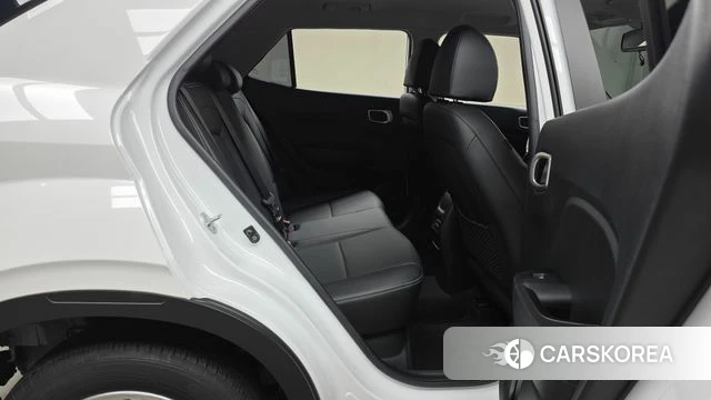 Hyundai Venue 2023 Белый из Кореи, фото 2