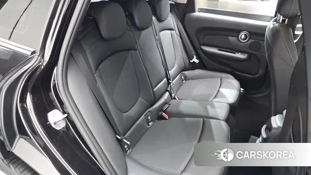 Mini Cooper Clubman 2019 Черный из Кореи, фото 2