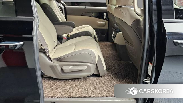 Kia The New Carnival 4th Generation 2025 Черный из Кореи, фото 2
