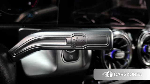 Mercedes-Benz GLB-Class X247 2024 Белый из Кореи, фото 2