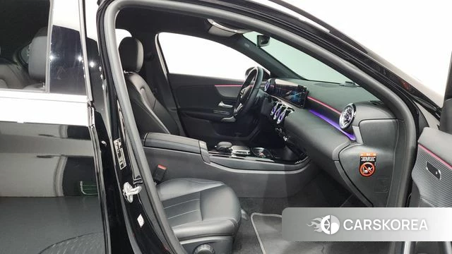 Mercedes-Benz A-Class W177 2022 Черный из Кореи, фото 2