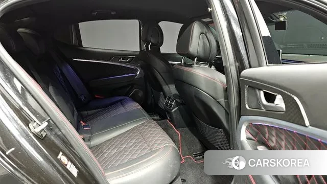 Genesis G70 2019 Черный из Кореи, фото 2