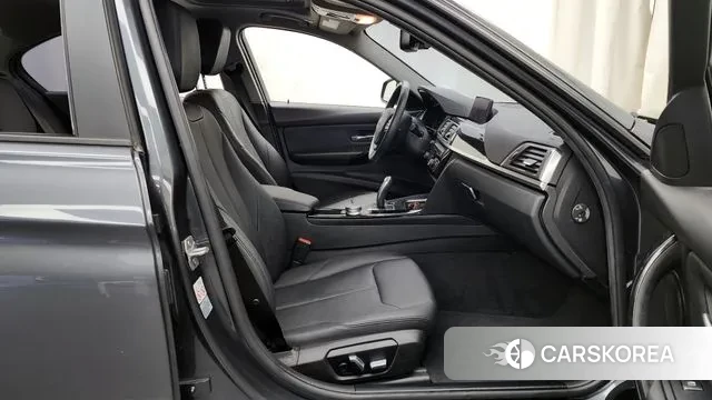 BMW 3 Series (F30) 2018 Серый из Кореи, фото 2