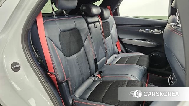 Genesis GV70 2021 Белый из Кореи, фото 2