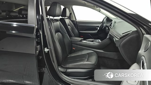 Hyundai Sonata (DN8) 2022 Черный из Кореи, фото 2