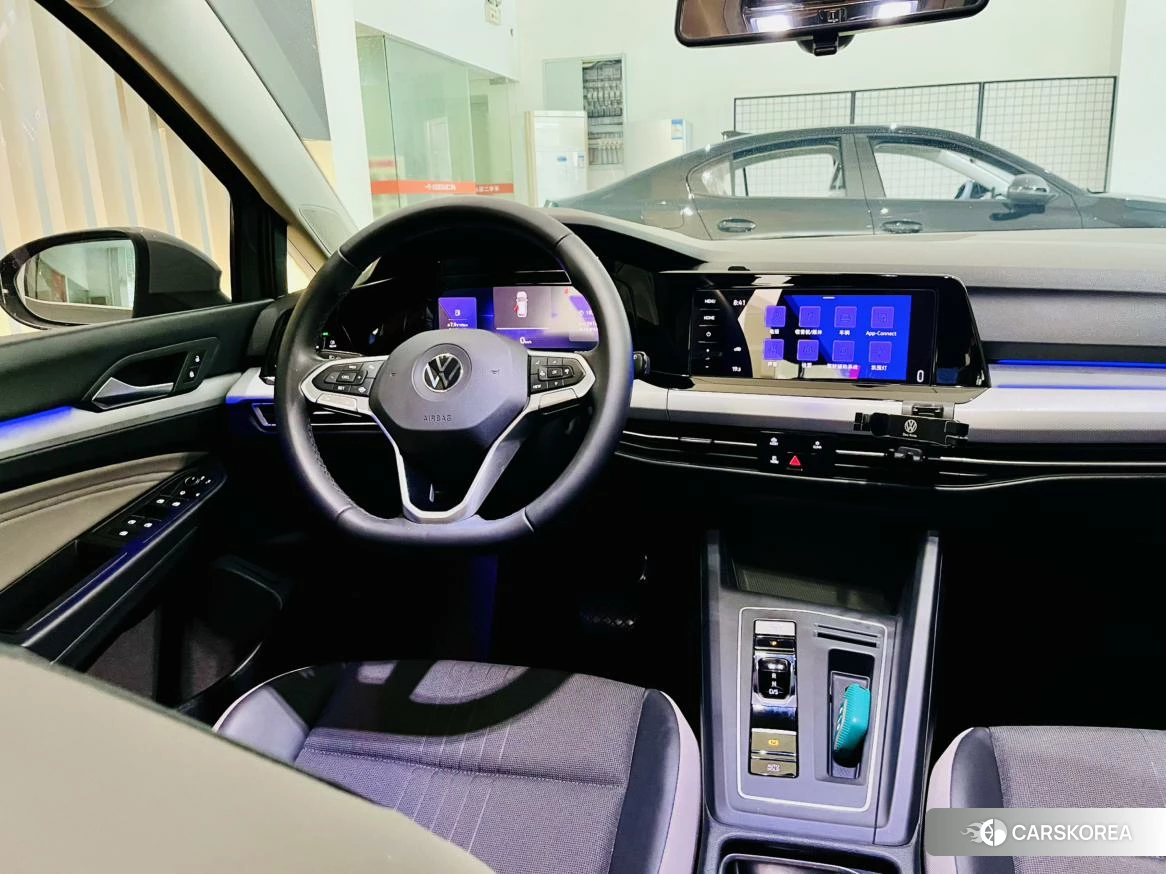 Volkswagen Golf 2020 Серебристо-серый из Китая, фото 2