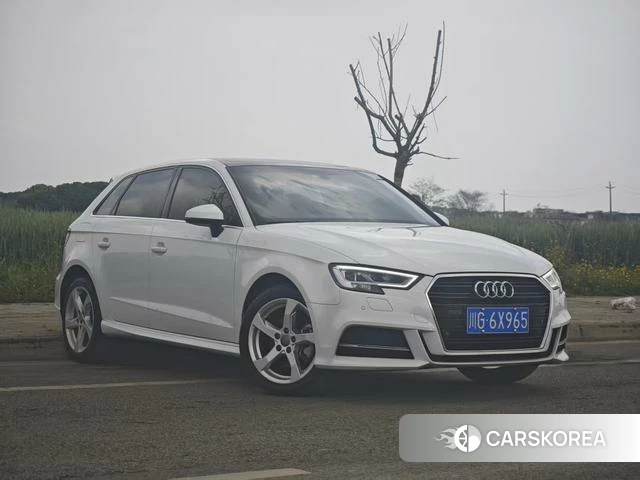 Audi A3 2019 Белый из Китая, фото 2