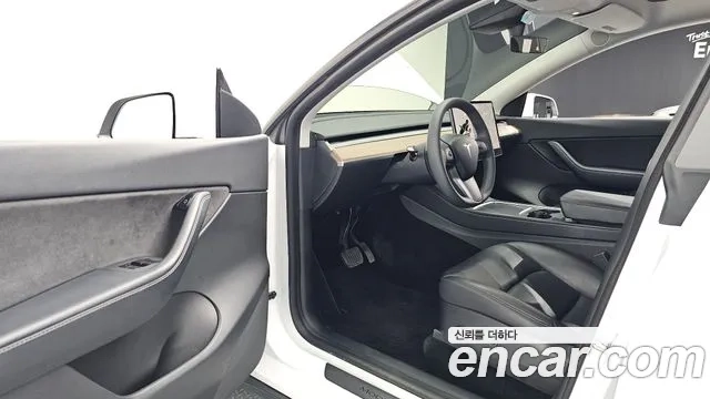 Tesla Model Y 2021 Белый из Кореи, фото 2