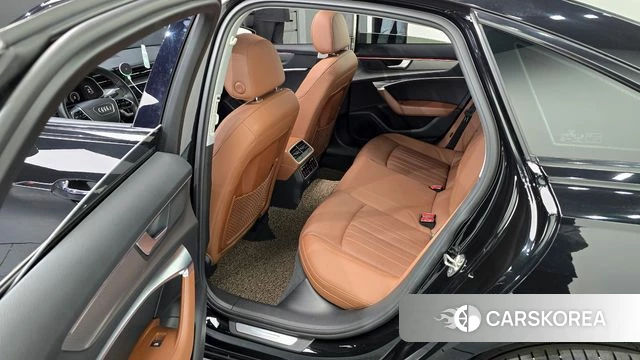 Audi A6 (C8) 2021 Черный из Кореи, фото 2