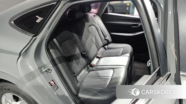 Hyundai Sonata (DN8) 2019 Серебристо-серый из Кореи, фото 2
