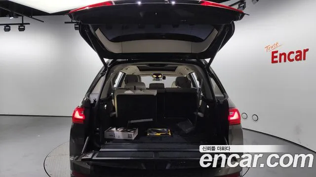 BMW X7 (G07) 2022 Песочный из Кореи, фото 2