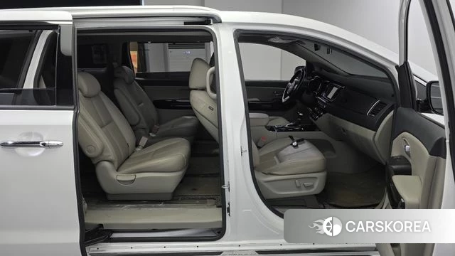 Kia The New Carnival 2018 Белый из Кореи, фото 2