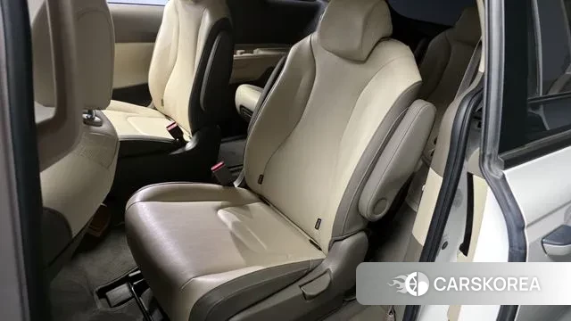 Kia Carnival 4th generation 2021 Белый из Кореи, фото 2