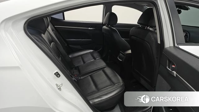 Hyundai The New Avante AD 2018 Белый из Кореи, фото 2