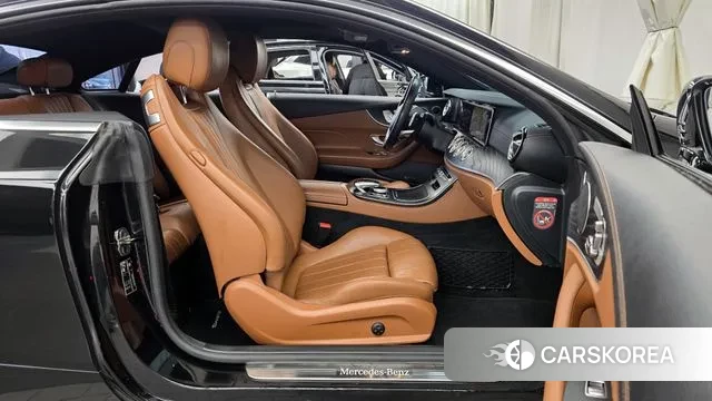 Mercedes-Benz E-Class W213 2018 Черный из Кореи, фото 2