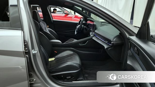 Hyundai Avante (CN7) 2022 Песочный из Кореи, фото 2