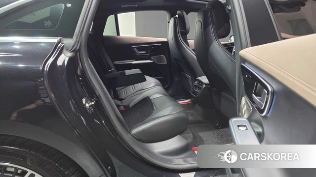 Mercedes-Benz EQE V295 2023 Черный из Кореи, фото 2