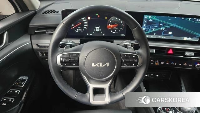 Kia The New K5 3rd generation 2025 Белый из Кореи, фото 2