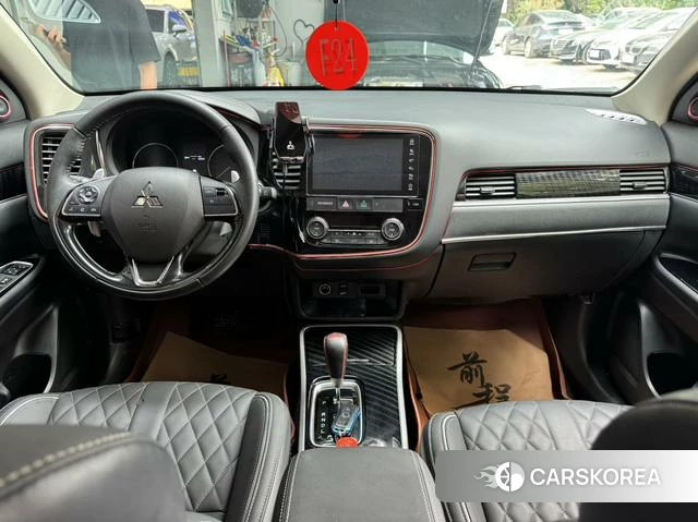 Mitsubishi  Outlander 2021 Черный из Китая, фото 2
