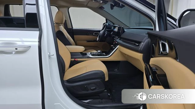 Kia Carnival 4th generation 2023 Белый из Кореи, фото 2