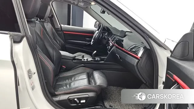 BMW 3 Series GT (F34) 2018 Белый из Кореи, фото 2