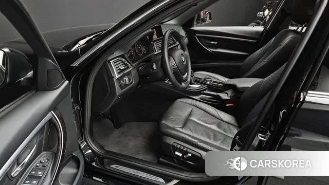 BMW 3 Series (F30) 2018 Черный из Кореи, фото 2