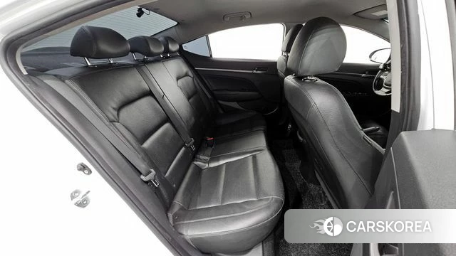 Hyundai Avante AD 2018 Белый из Кореи, фото 2
