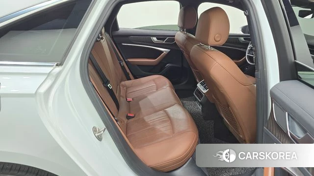 Audi A6 (C8) 2021 Белый из Кореи, фото 2