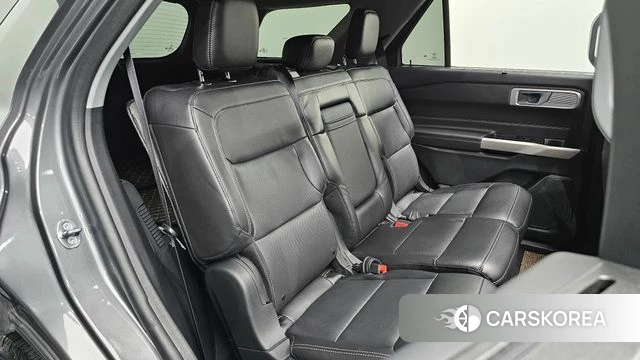 Ford Explorer 6th Generation 2023 Серый из Кореи, фото 2