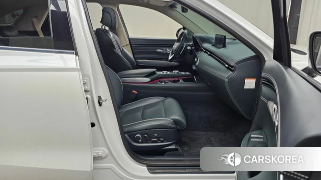 Genesis Electrified GV70 2022 Белый из Кореи, фото 2