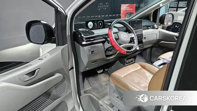 Hyundai Staria 2024 Белый из Кореи, фото 2