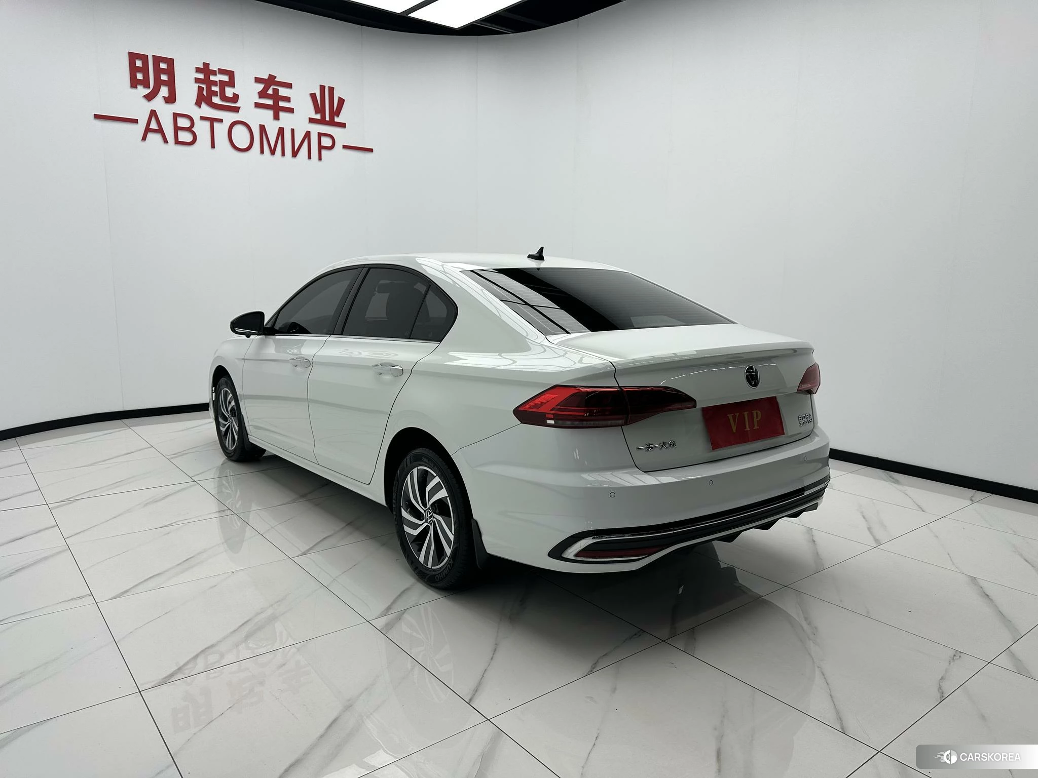 Volkswagen Bora 2022 Белый из Китая, фото 2