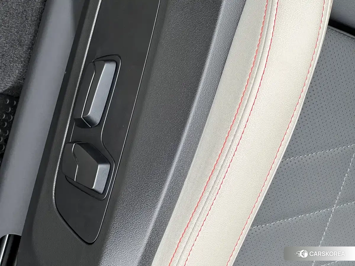 BMW X2 (imported) 2025 Silver/gray из Китая, фото 2