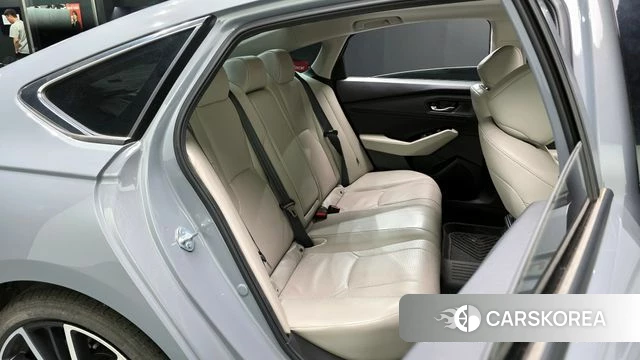 Honda Accord 11th Generation 2023 Серебристо-серый из Кореи, фото 2