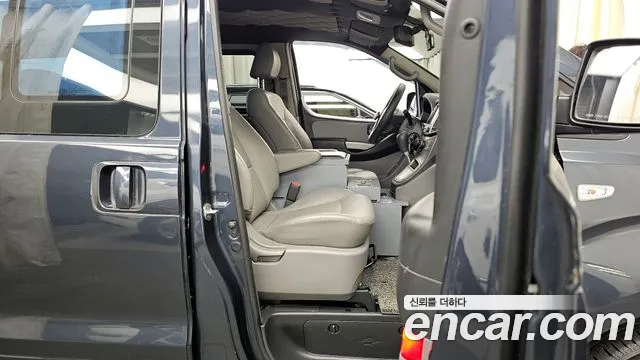 Hyundai The New Grand Starex 2018 Небесно-голубой из Кореи, фото 2