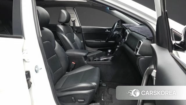 Kia Sportage The Bold 2021 Белый из Кореи, фото 2