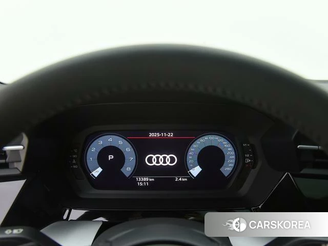 Audi A3 2022 Белый из Китая, фото 2