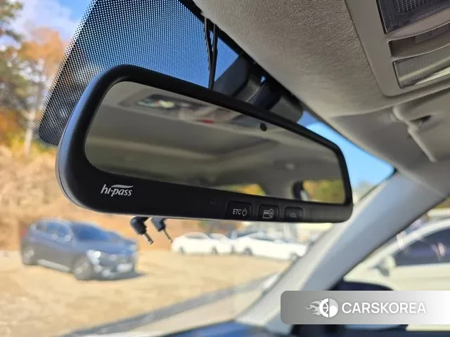 Hyundai Venue 2023 Белый из Кореи, фото 2