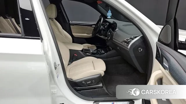 BMW iX3 2024 Белый из Кореи, фото 2